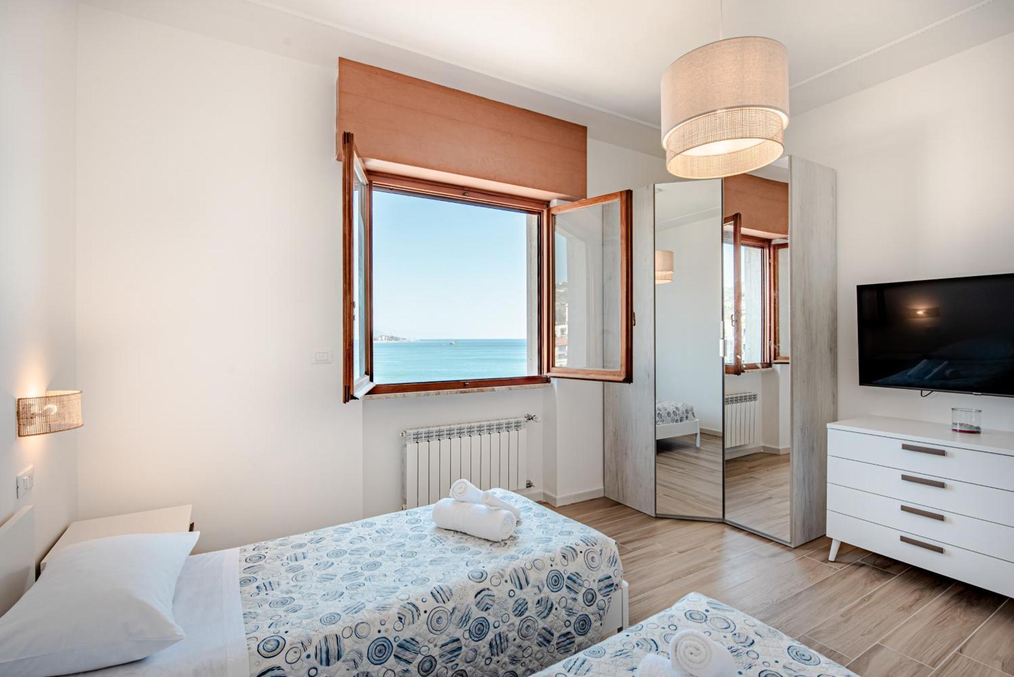 You And The Sea Savone Extérieur photo